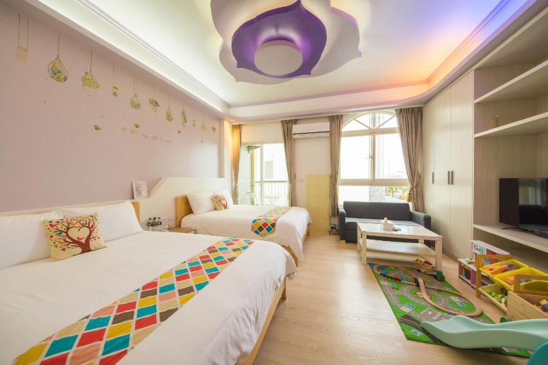 Childlike B&B - image 1