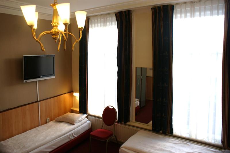 Hotel de Westertoren - image 10