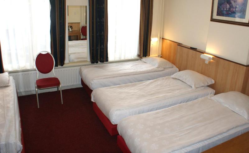 Hotel de Westertoren - image 9