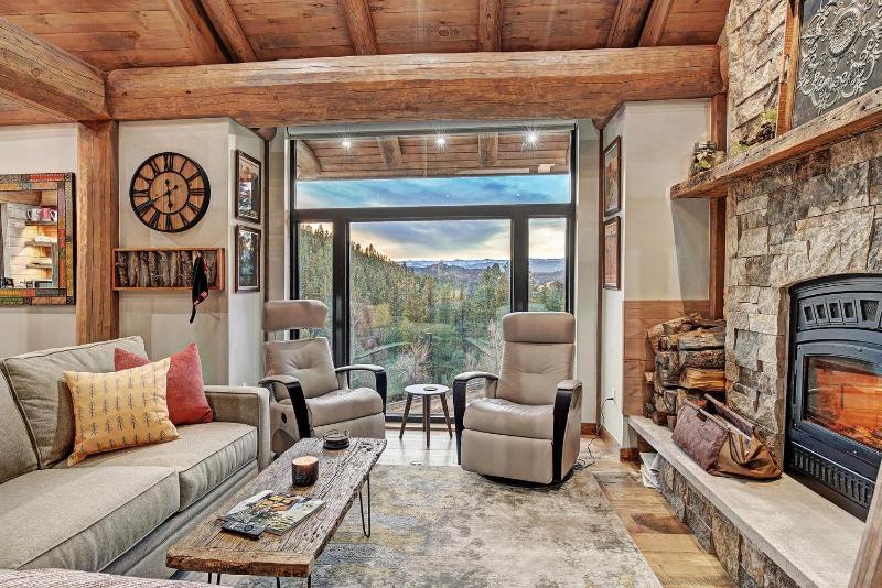 Three-Bedroom Holiday Home  image 3