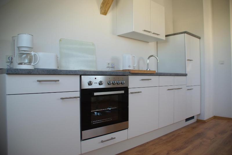 One-Bedroom Apartment image 4