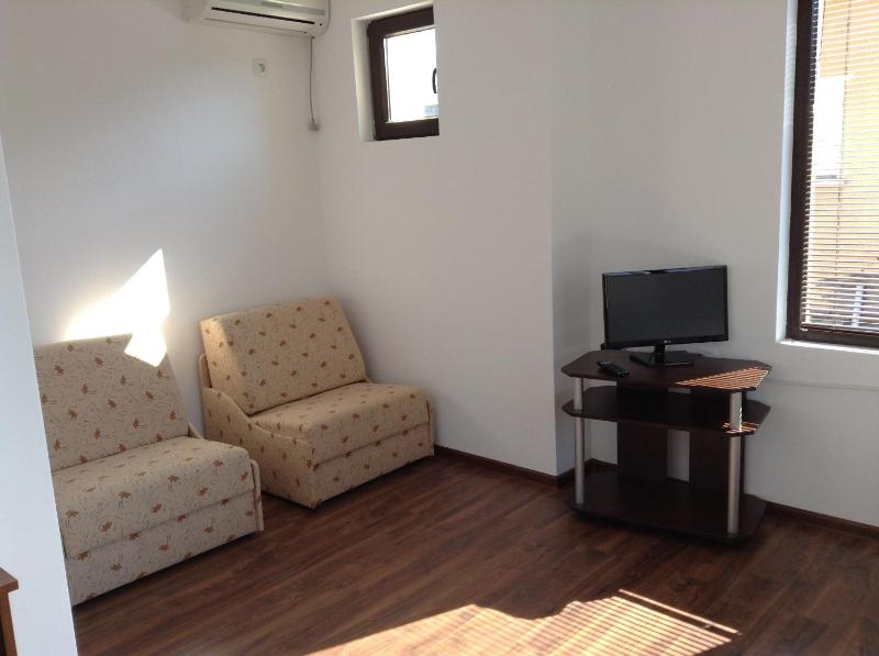 Quadruple Room image 4