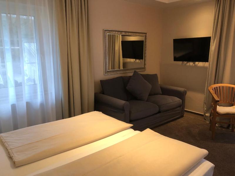 Deluxe Suite image 2
