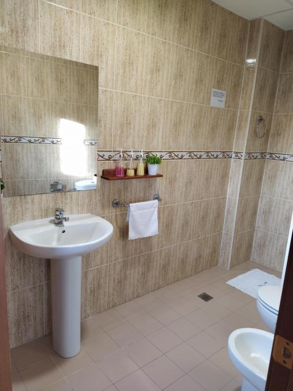 Triple Room with Private Bathroom image 4