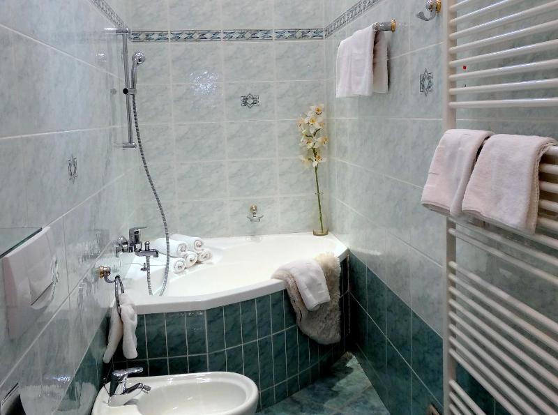 Villa Elasan - image 11