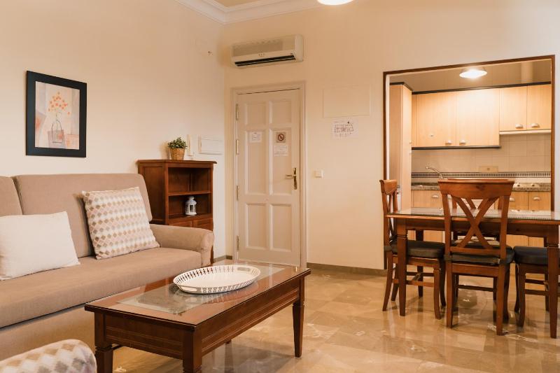 One-Bedroom Apartment image 2