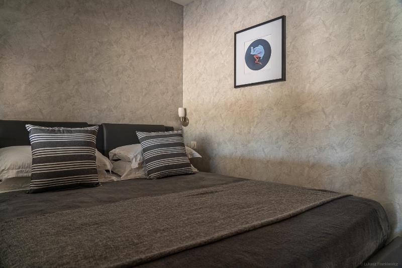 Beach side Helio ground floor apartment with attached garage in the Naturist Village - image 7
