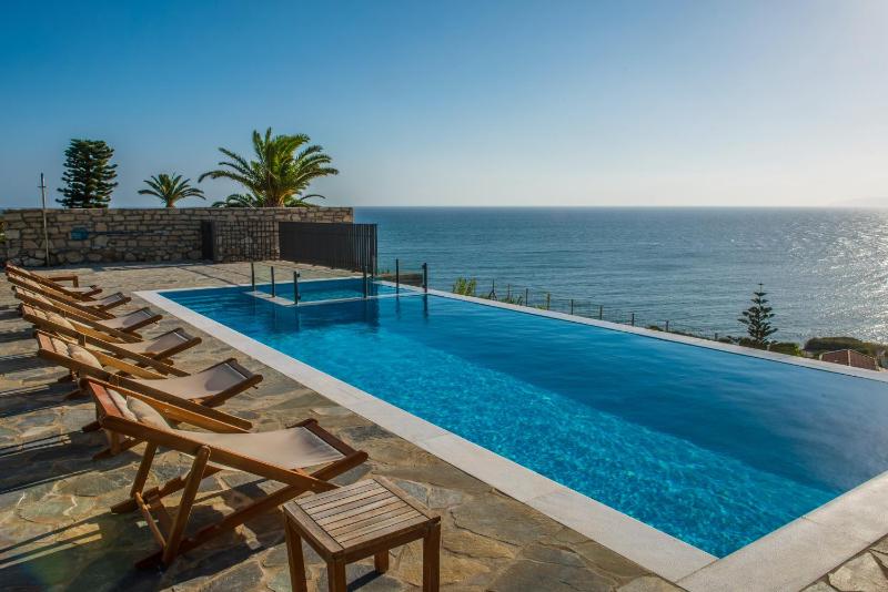 Almyra Seaside Villa with Private Pool - Sleeps 9 - image 1