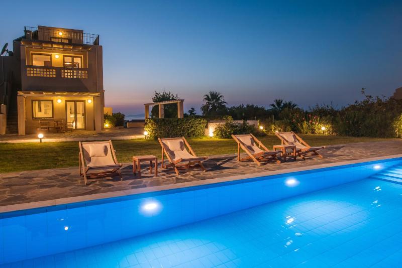 Almyra Seaside Villa with Private Pool - Sleeps 9 - image 31