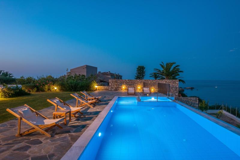 Almyra Seaside Villa with Private Pool - Sleeps 9 - image 5