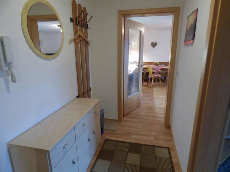 One-Bedroom Apartment image 2