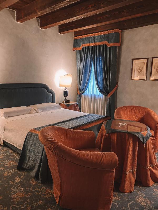 Classic Junior Suite image 2