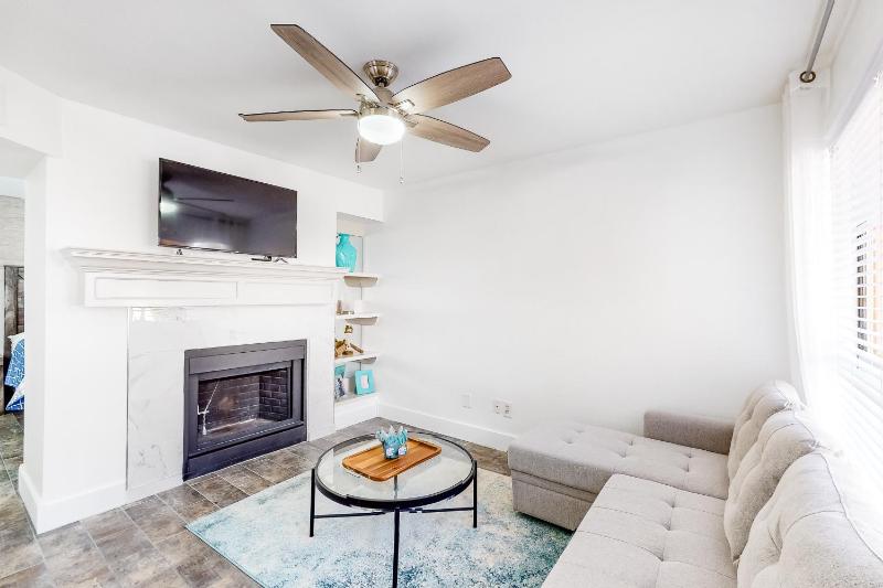 One Bedroom Apartment image 1