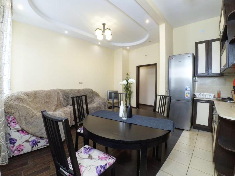 Apartment image 3