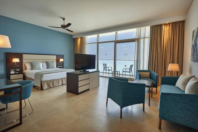 Junior Suite with Sea View image 1
