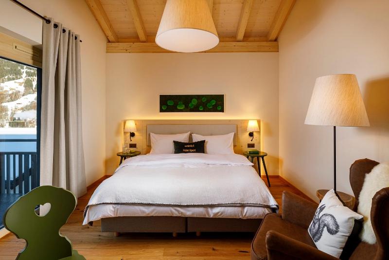 Superior Double Room image 1