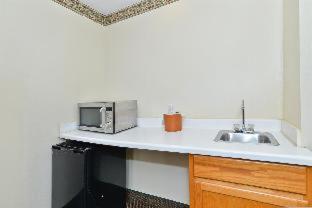 Room #38732111 image 3