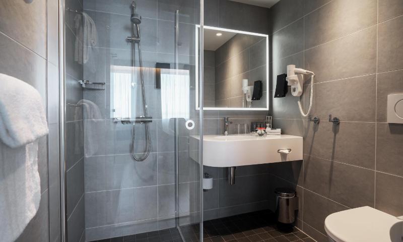Suite image 4
