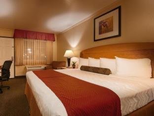 Room #7859206 image 3