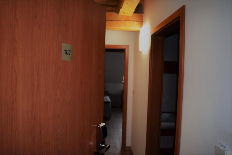 Twin Room - Disability Access image 1
