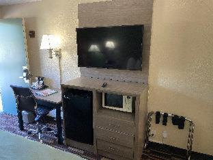 King Room - Non Smoking image 3