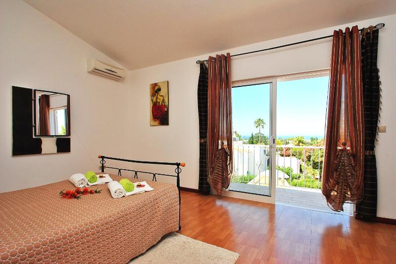 Villa Margarita - Piscina aquecível e BBQ - Carvoeiro - image 17
