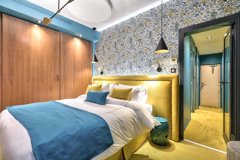 Montmartre Deluxe Room image 1