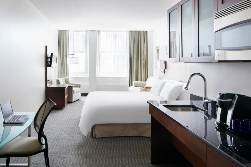 Club Quarters Hotel Wacker at Michigan - image 6