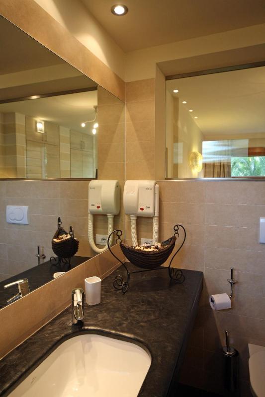 Triple Room image 2