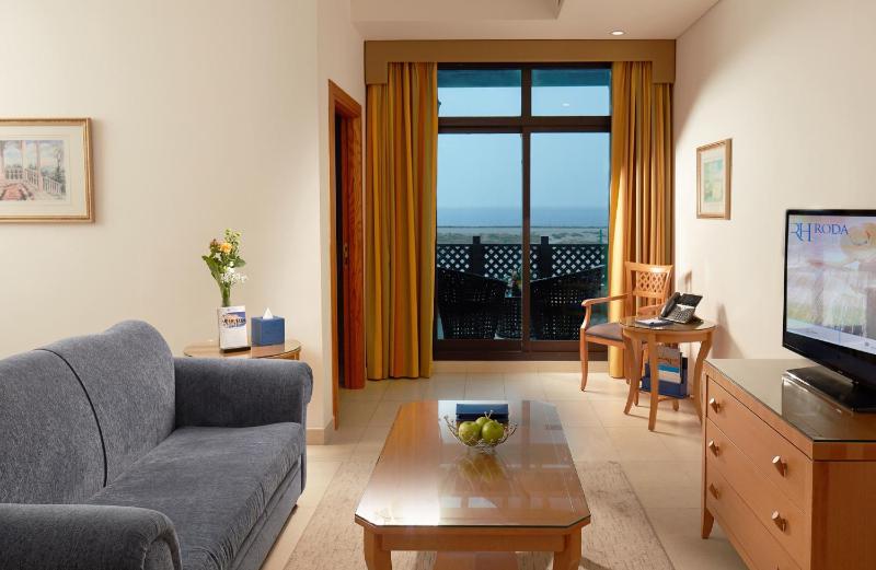 Beach Front Superior Room image 4