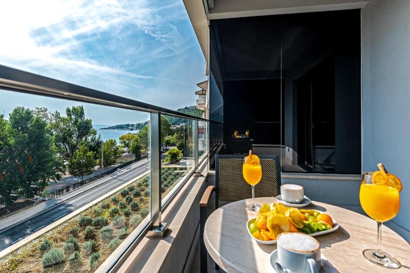 Hotel Plaža Duće - image 32