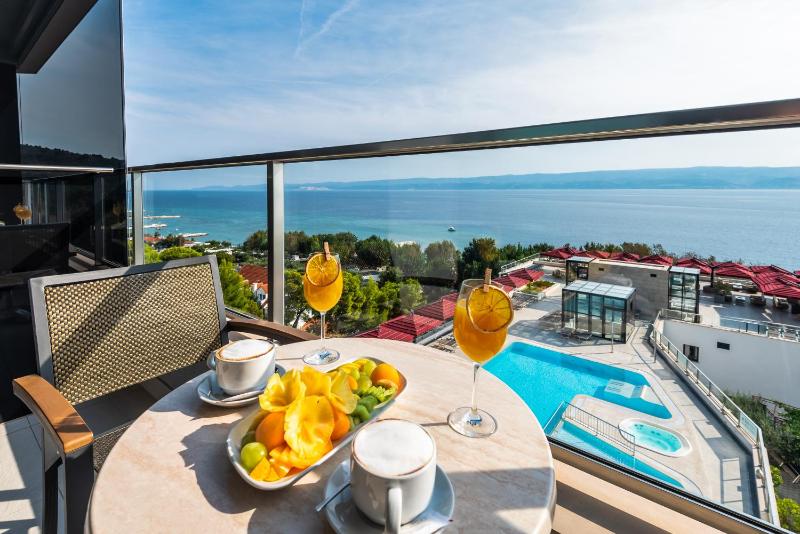 Hotel Plaža Duće - image 19