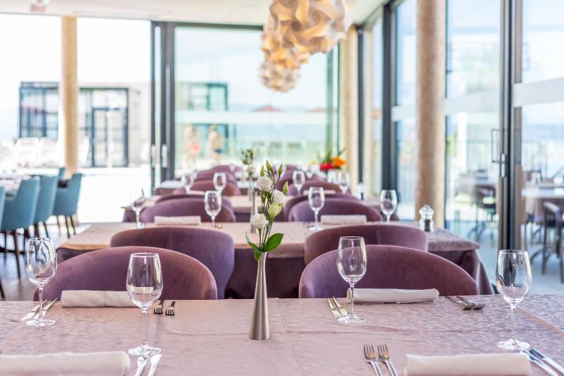 Hotel Plaža Duće - image 15