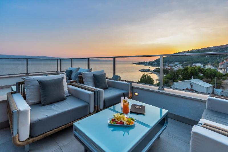 Hotel Plaža Duće - image 13