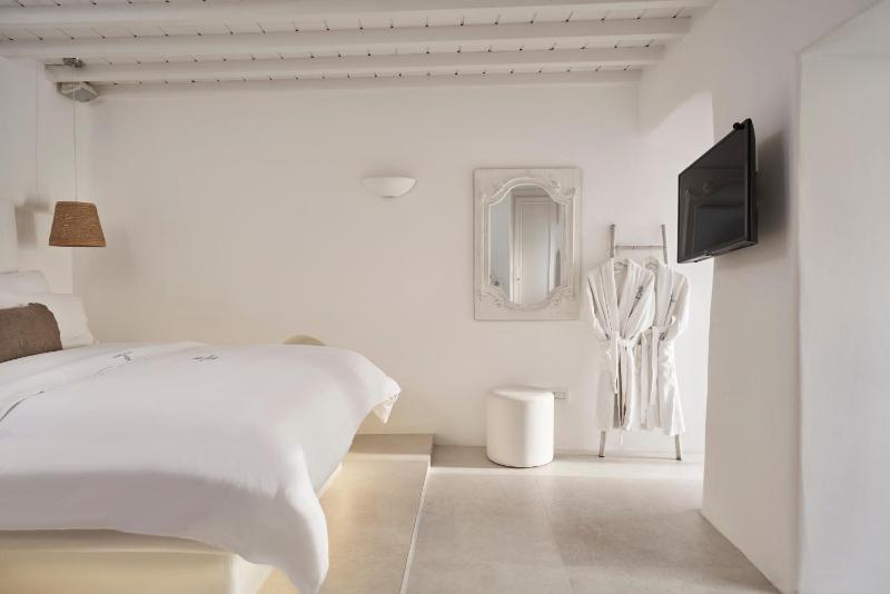  Junior Sea View Suite image 1