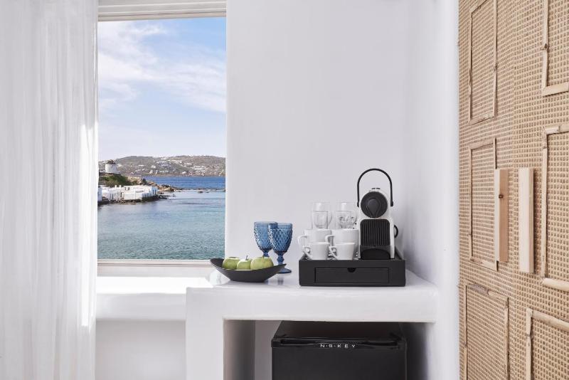 Sea View Suite With Split Level image 1