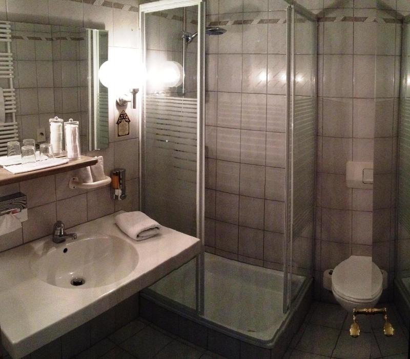 Single Room image 3