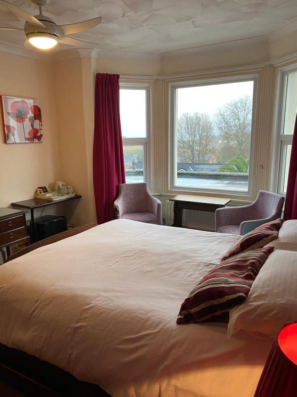 The Kingswood Guest House - Adult Only - image 19