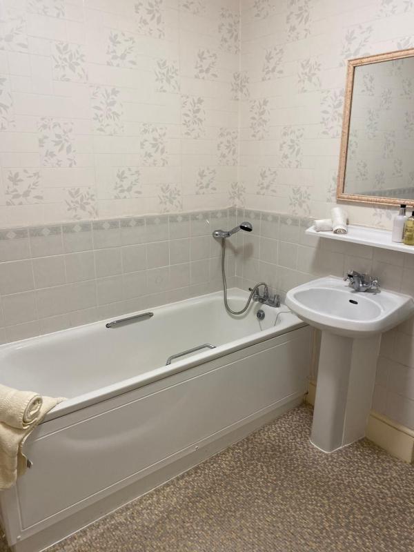 The Kingswood Guest House - Adult Only - image 40