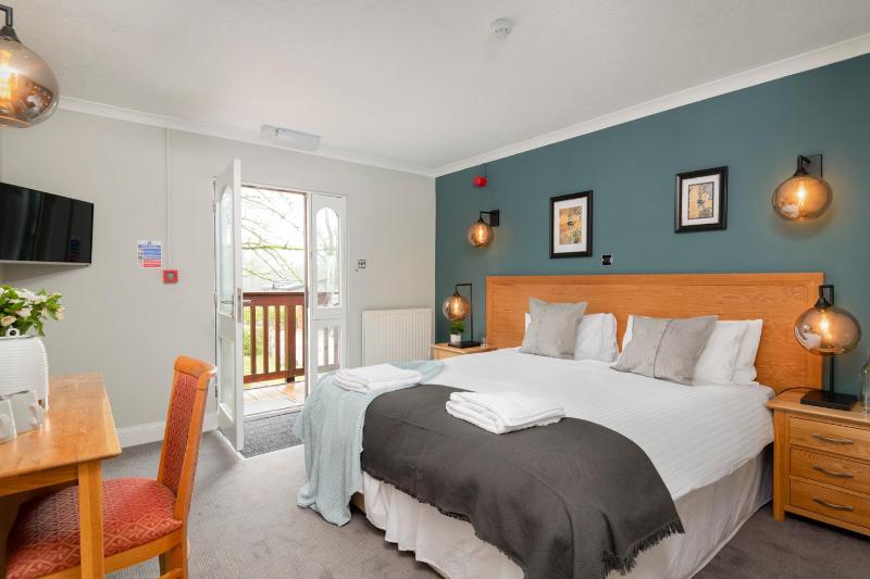 Executive Double Room image 2