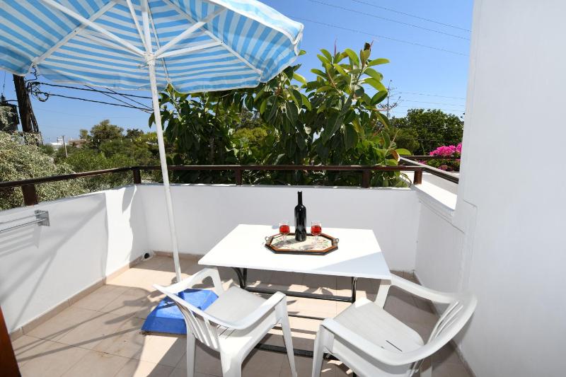 Double Room with Balcony image 2