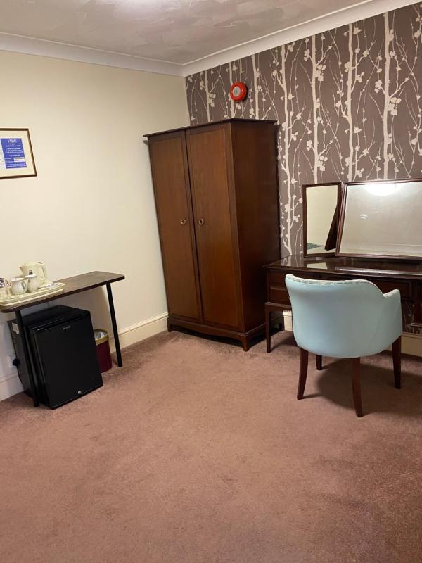 The Kingswood Guest House - Adult Only - image 25