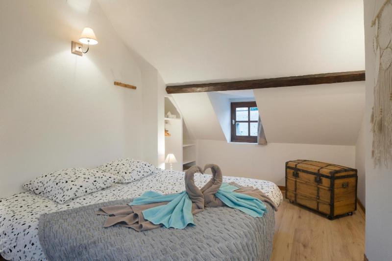 Three-Bedroom Apartment image 3