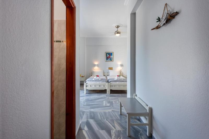 Triple Room image 3