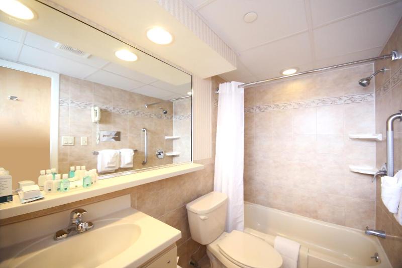 Efficiency, Ground Level, Exterior Entrance, 2 Double Beds & Sofa Bed, Non Smoking image 2