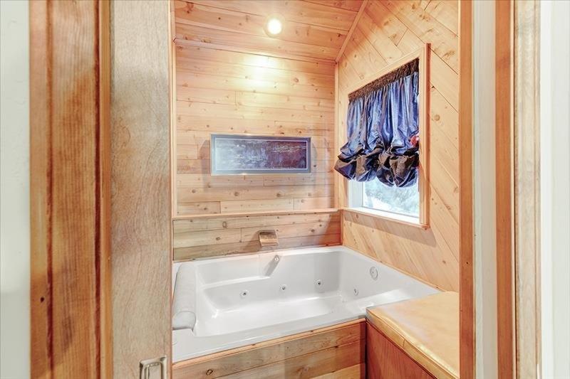 Three-Bedroom House image 2