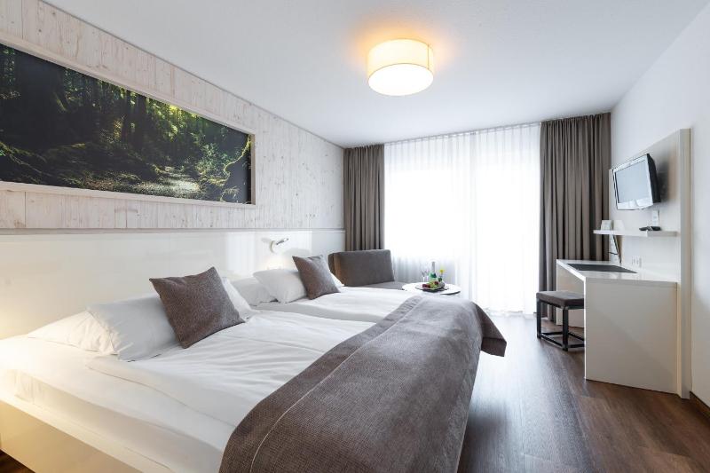 Superior Double Room image 1