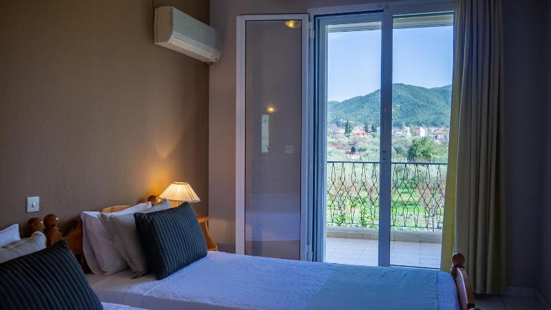 Classic Family Apartment with Garden View (3 - 4 Adults) image 2