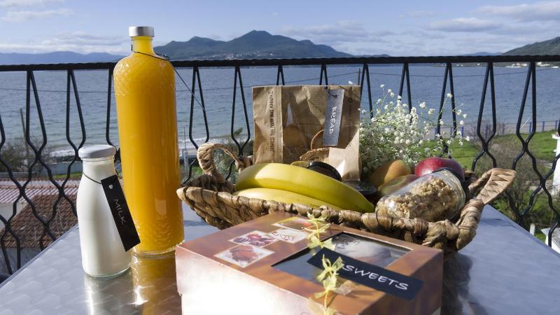 Superior Studio with Sea View (2 Adults)  image 3