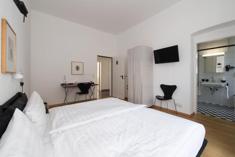 Double Room with Terrace image 1